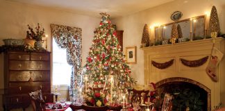 Williamsburg Christmas home