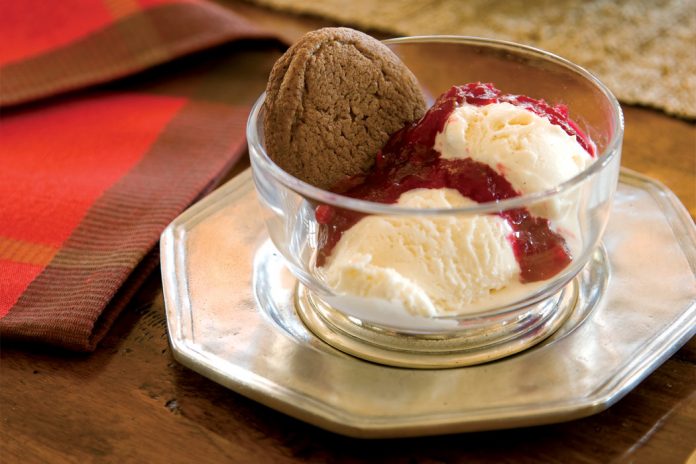 Cranberry Compote with Gingersnap Cookies