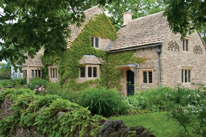 A Touch of England: Cotswold Cottage