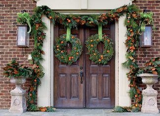 How to Craft a Citrus Wreath