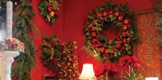 Our Five Favorite Holiday Wreaths