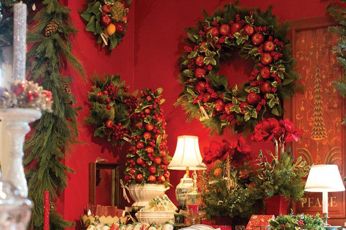 Our Five Favorite Holiday Wreaths